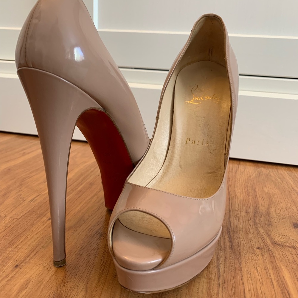 ✖️SOLD✖️Christian Louboutin Lady Peep 38.5
